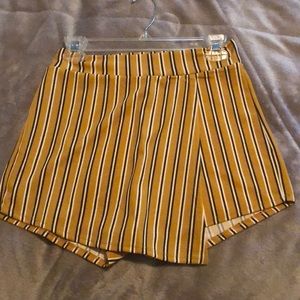 NEVER WORN! Yellow/gold,white, black striped skort